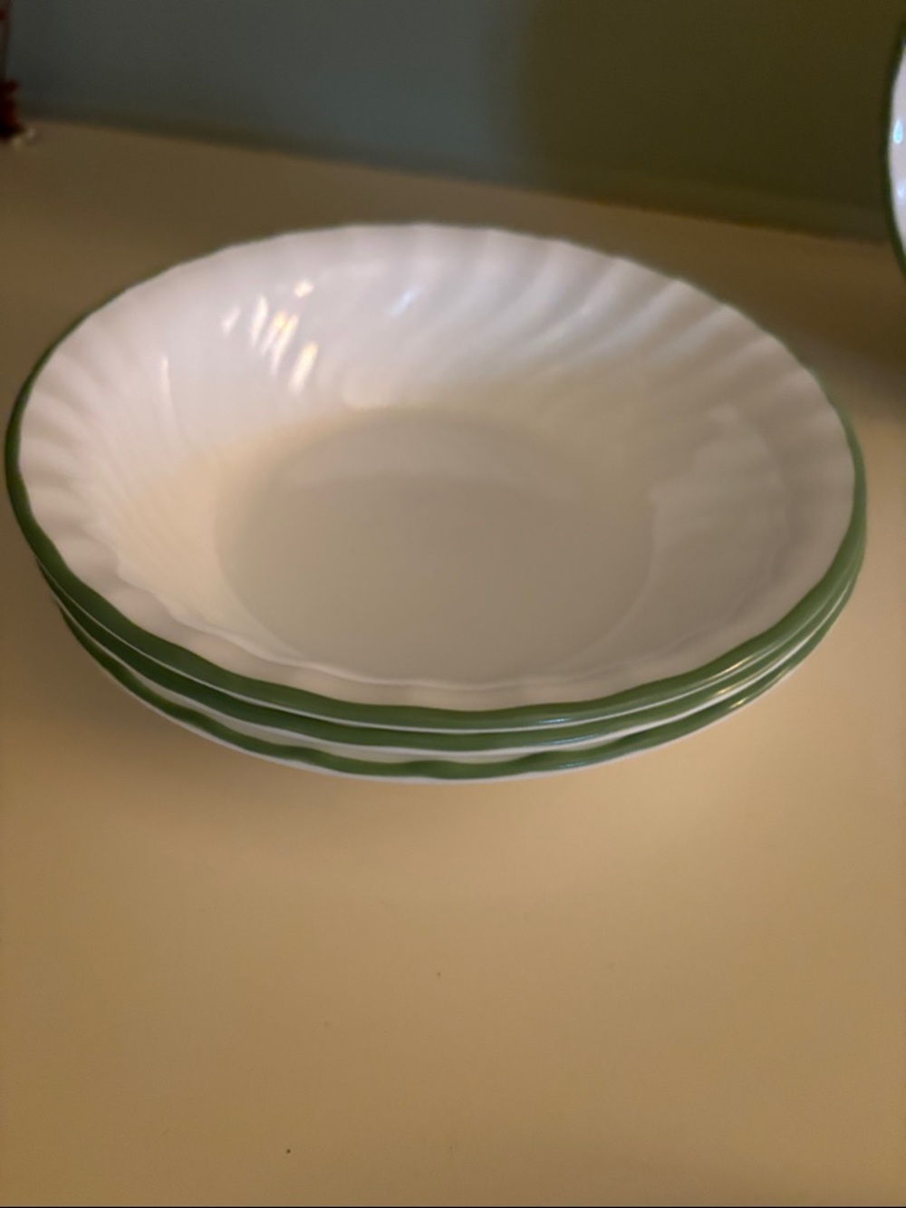 Vintage Corelle Chutney 2 Pasta Fruit Design & 4 Green Rim Soup Bowls & 4Saucers - Picture 5 of 9
